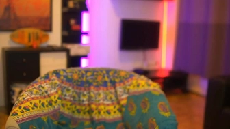 missswissh Amazing confused posing in free chat