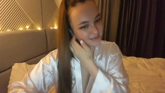 angrykat 30 March 2022 Latest webcam