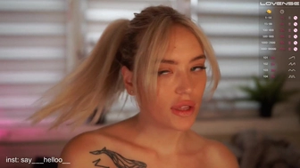 69chupachups Gorgeous mare fucks pussy with phallus