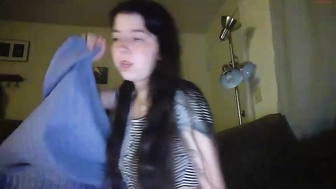 babyrae1010_12082022_1020_female_chaturbate