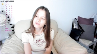 joanbenne_12082022_1726_female_chaturbate