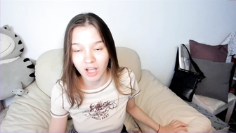 joanbenne_12082022_1726_female_chaturbate_4