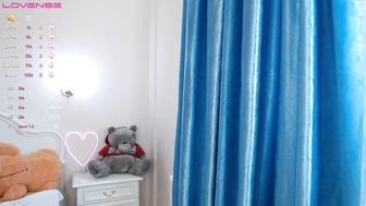 slyme__15082022_1437_female_chaturbate_2