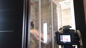 004 Люк Хэт Мич Харт в Der Po Gefickt - анал в Der Dusche_720p