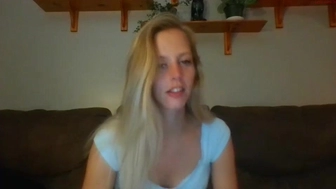 bigtownsmalltown chaturbate Sweet doll fingering pussy