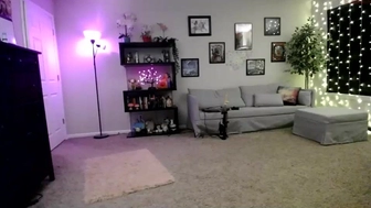 girl_with_the_spots chaturbate Obstinate mare fingers jerking her pussy