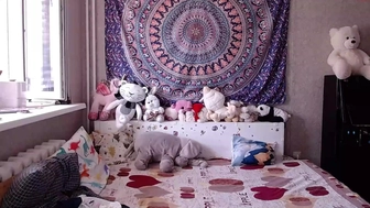 babyfromtheforest chaturbate A dolly rides on a large rubber simulator