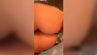 RedWillow9 onlyfans tiny in a mask caresses the vagina