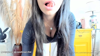 Emanuelly Raquel aka emanuellyraquel onlyfans hot babe jerking off pussy