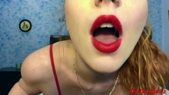 Arietta Adams aka ariettaadamsxxx onlyfans  fucks herself in pink dildo