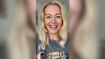 Arabella De Rose aka Hotwife aka arabelladerose onlyfans naughty passion pulls pussy
