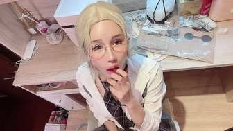 Yui Xin aka yui_xin_tw onlyfans solid curva gently squeezes pussy
