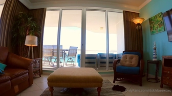 itskhloeexoxo 7-03-2022 latest show