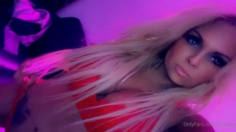 Jesse Jane aka jessejanex onlyfans tattooed blonde fucks both holes