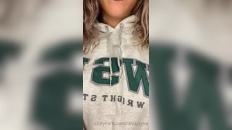 Jayne Rivera aka Babyjayne onlyfans busty bitch shows her body