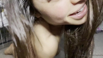 Bella aka bansheebel onlyfans beautiful chick jerks off her cunt