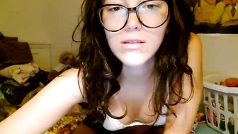 lilangel66_02092022_0455_female_chaturbate_3