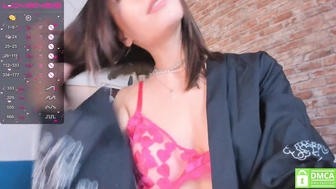 naiamo_01092022_1900_female_chaturbate_2