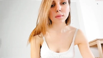 vivi_beam_31082022_1308_female_chaturbate_4