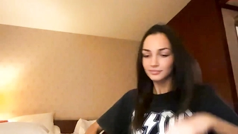 toocutetohandle_04092022_2202_female_chaturbate