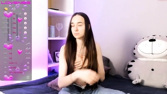 chandoney_04092022_0707_female_chaturbate_2