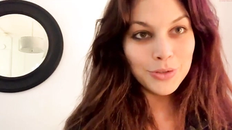 rorydiva_06092022_0450_female_chaturbate_2