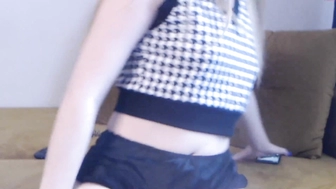 hotemili_08092022_1248_female_chaturbate_4