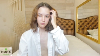 lil_stitch_12092022_1544_female_chaturbate