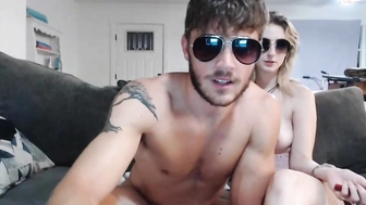 777whitelightning777_09092022_0557_couple_chaturbate_2