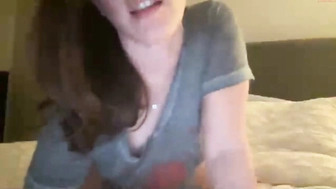 surprisedwife_04092022_0840_female_chaturbate