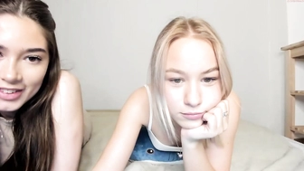 two_besti_20092022_2123_couple_chaturbate