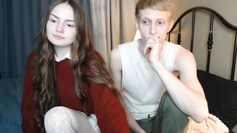 alex_jane_17092022_2247_couple_chaturbate