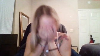 stillgorgeous_03102022_0846_female_chaturbate