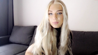 pervyblonde_06102022_1206_female_chaturbate_2