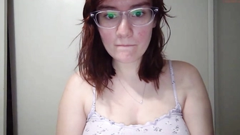 littleangel2559_15102022_1747_female_chaturbate