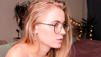 linellali_22092022_1915_female_chaturbate