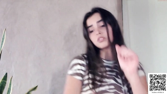 nika_la_01102022_1320_female_chaturbate