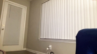 sexylilly12_12102022_0552_female_chaturbate_5