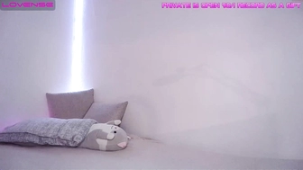 arms_around_you__07102022_0138_couple_chaturbate_3