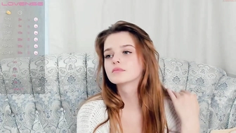 anna_y0ung_15102022_1453_female_chaturbate_3