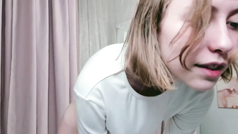 sandywillis_17102022_1510_female_chaturbate_5