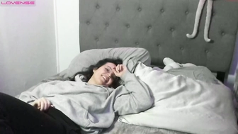 snowy_emily_22102022_0651_couple_chaturbate_3