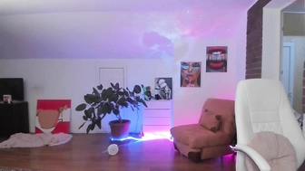 shayleyyy_02112022_2316_female_chaturbate_4