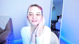 milly_kendall_09112022_1528_female_chaturbate_3