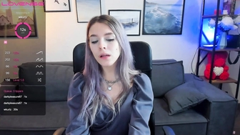 mia_levie_11112022_0342_female_chaturbate_2