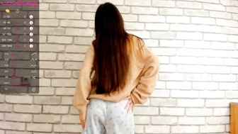 carolynjacquelins_19112022_2054_female_chaturbate