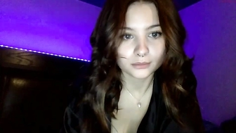 llilcandy_07122022_0310_female_chaturbate_5