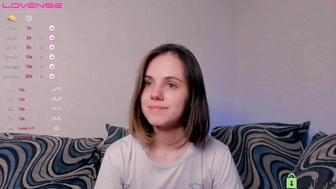 melissiasnora_07122022_2332_female_chaturbate_4