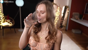 chillwithkira_10122022_0723_female_chaturbate_5