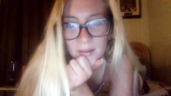 eastcoastbitch_12122022_0917_female_chaturbate